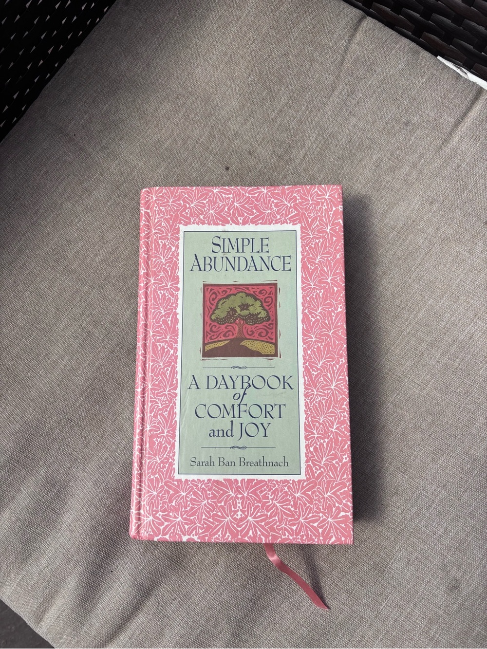 Simple Abundance Daybook of Comfort and Joy - Pink Hardcover Journal